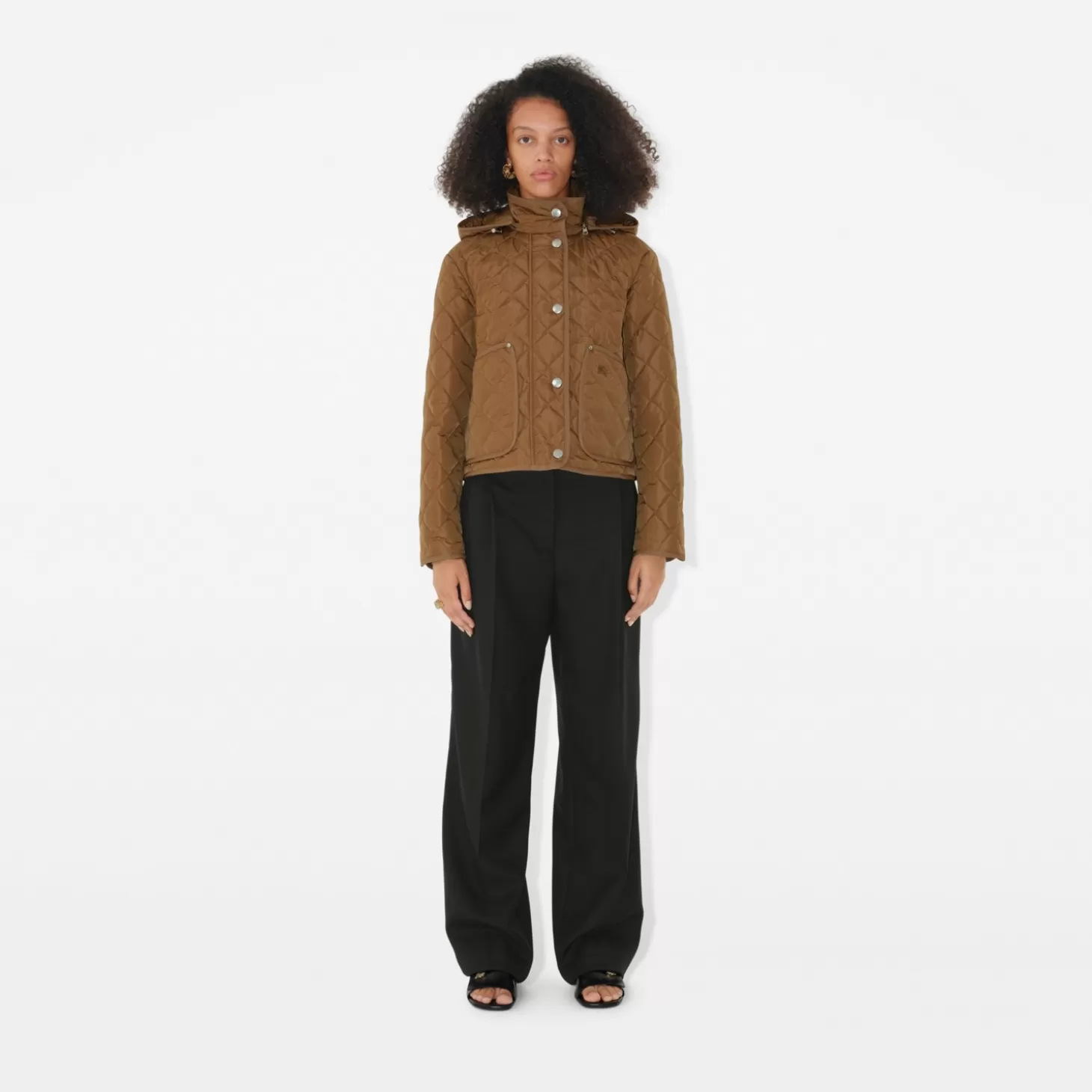 Burberry Cropped Quiltad Nylonjacka*Kvinnor Kaffor och jackor