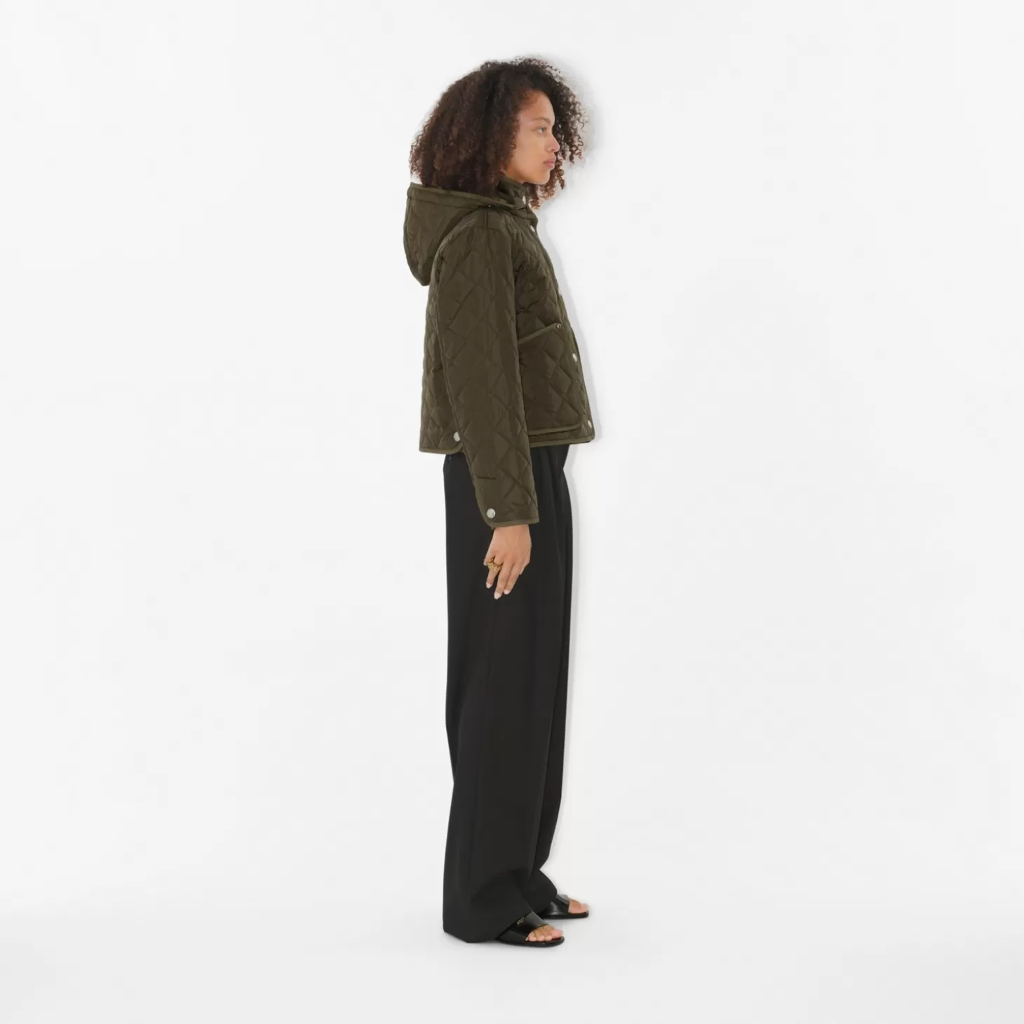 Burberry Cropped Quiltad Nylonjacka*Kvinnor Kaffor och jackor