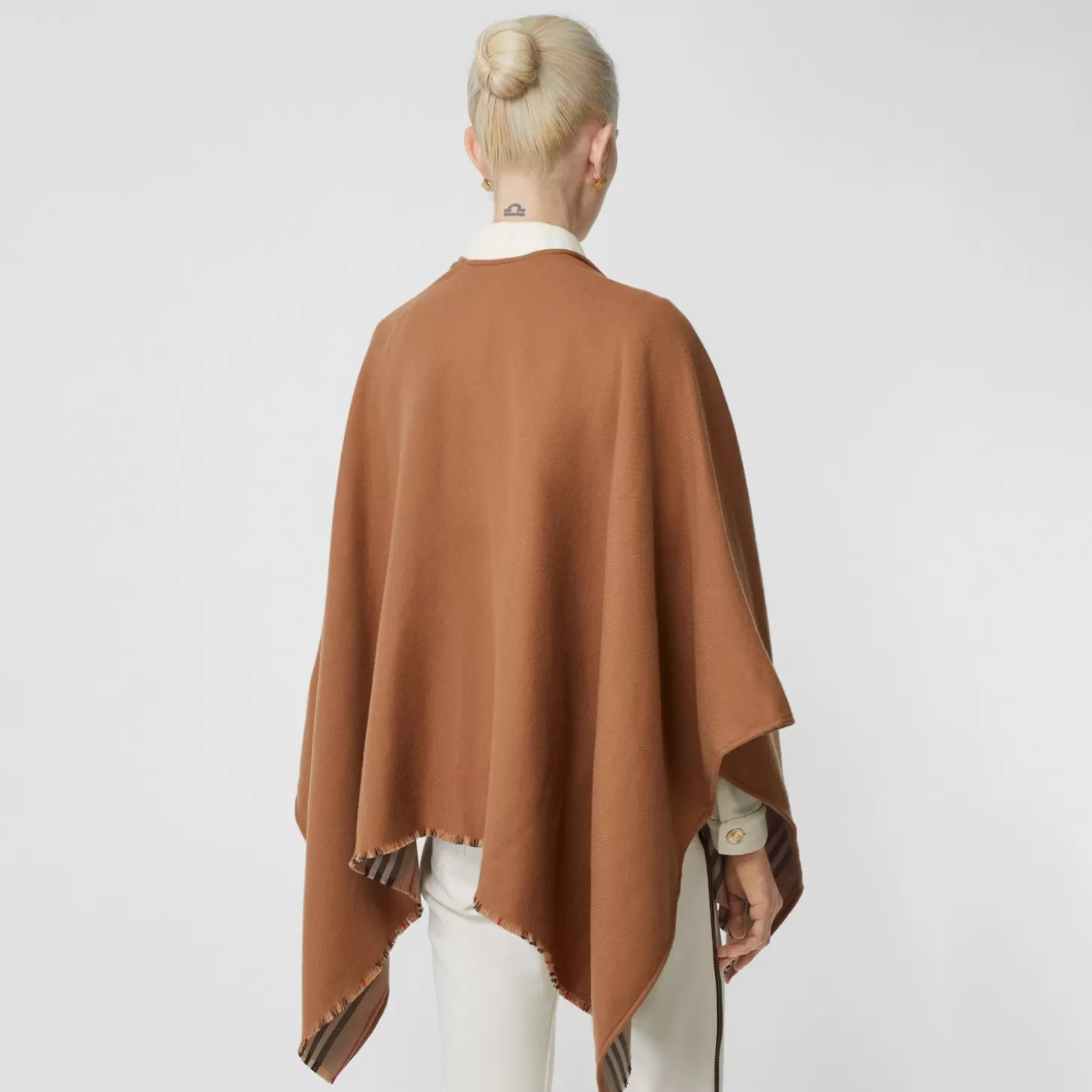 Burberry Icon Stripe Wool Vändbar Cape*Kvinnor Capes | Kaffor och jackor