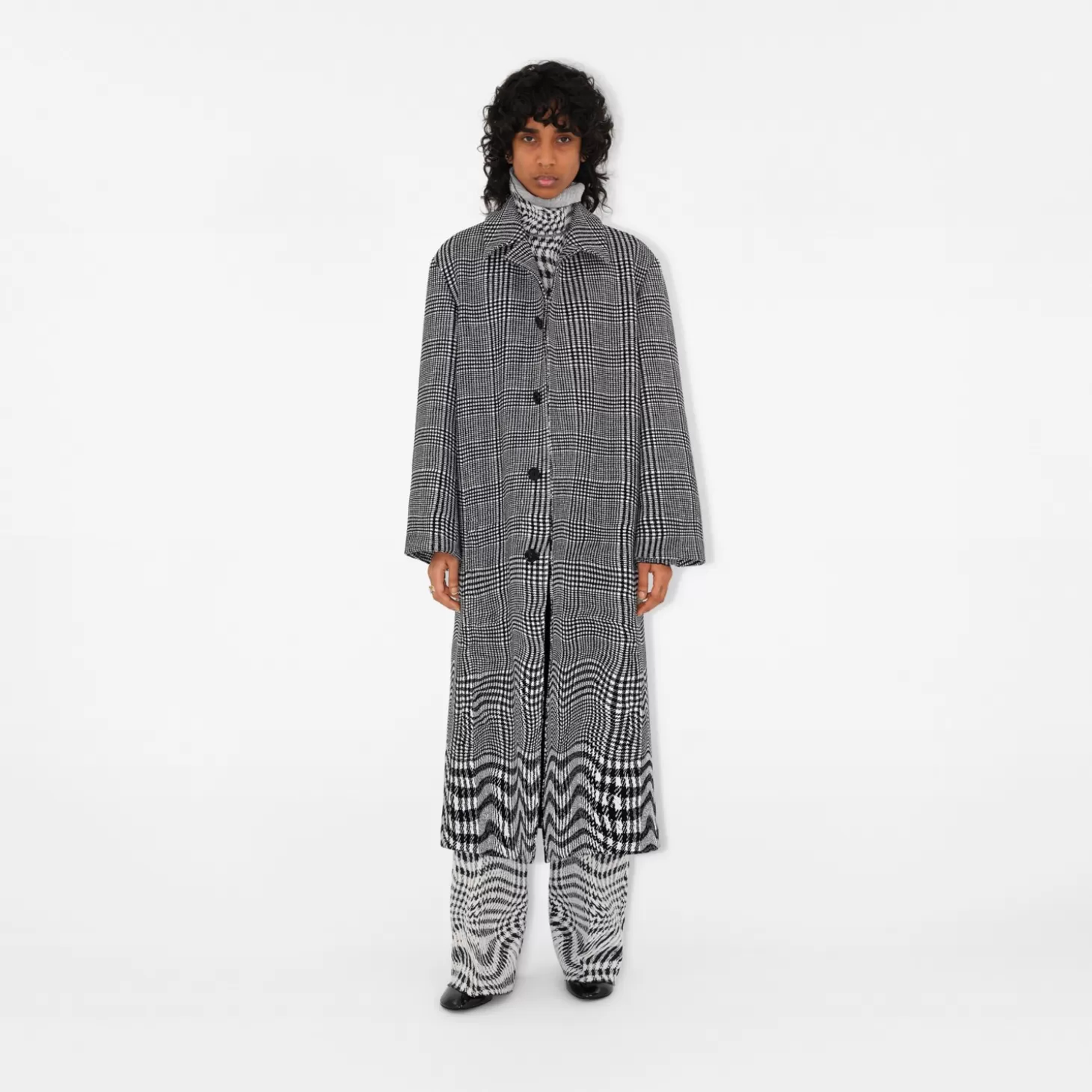 Burberry Lång skev Houndstooth Silk Blend Car Coat*Kvinnor Kaffor och jackor