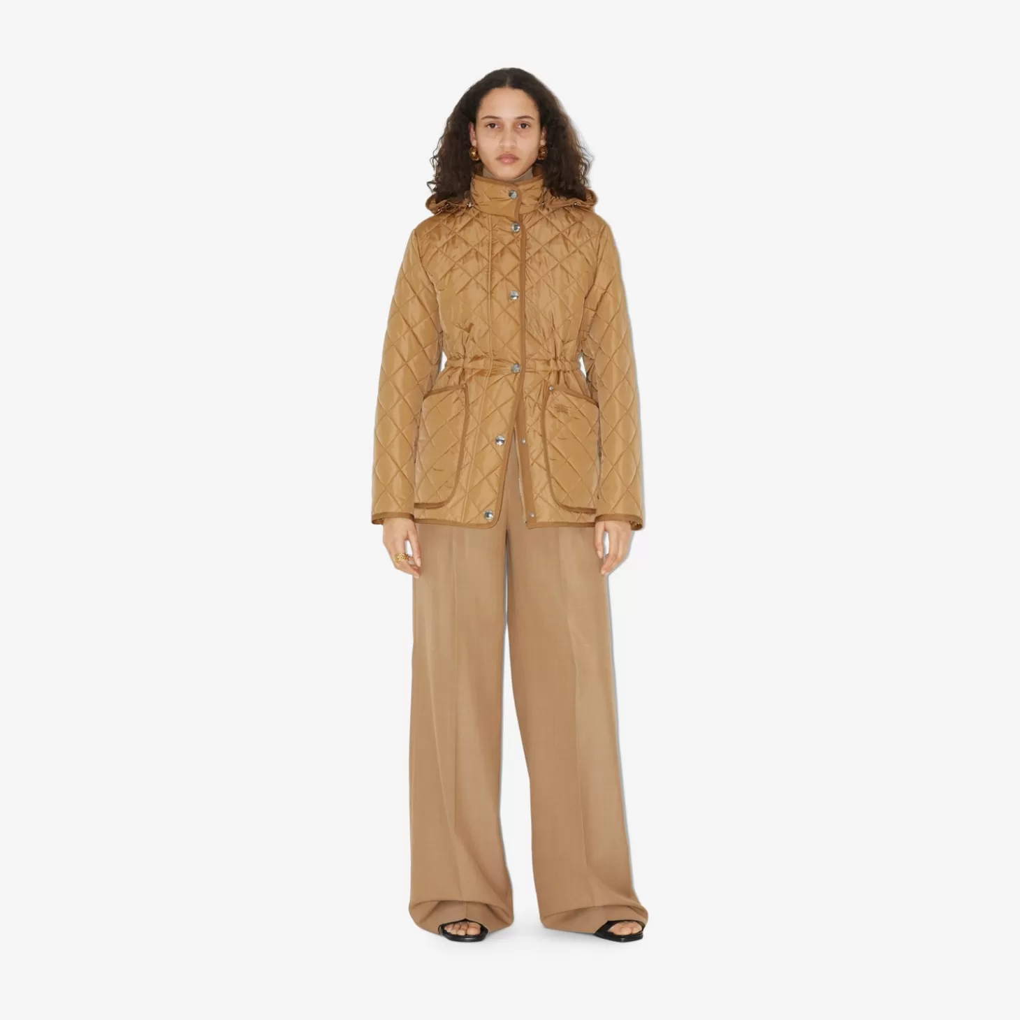 Burberry Quiltad nylonjacka*Kvinnor Kaffor och jackor