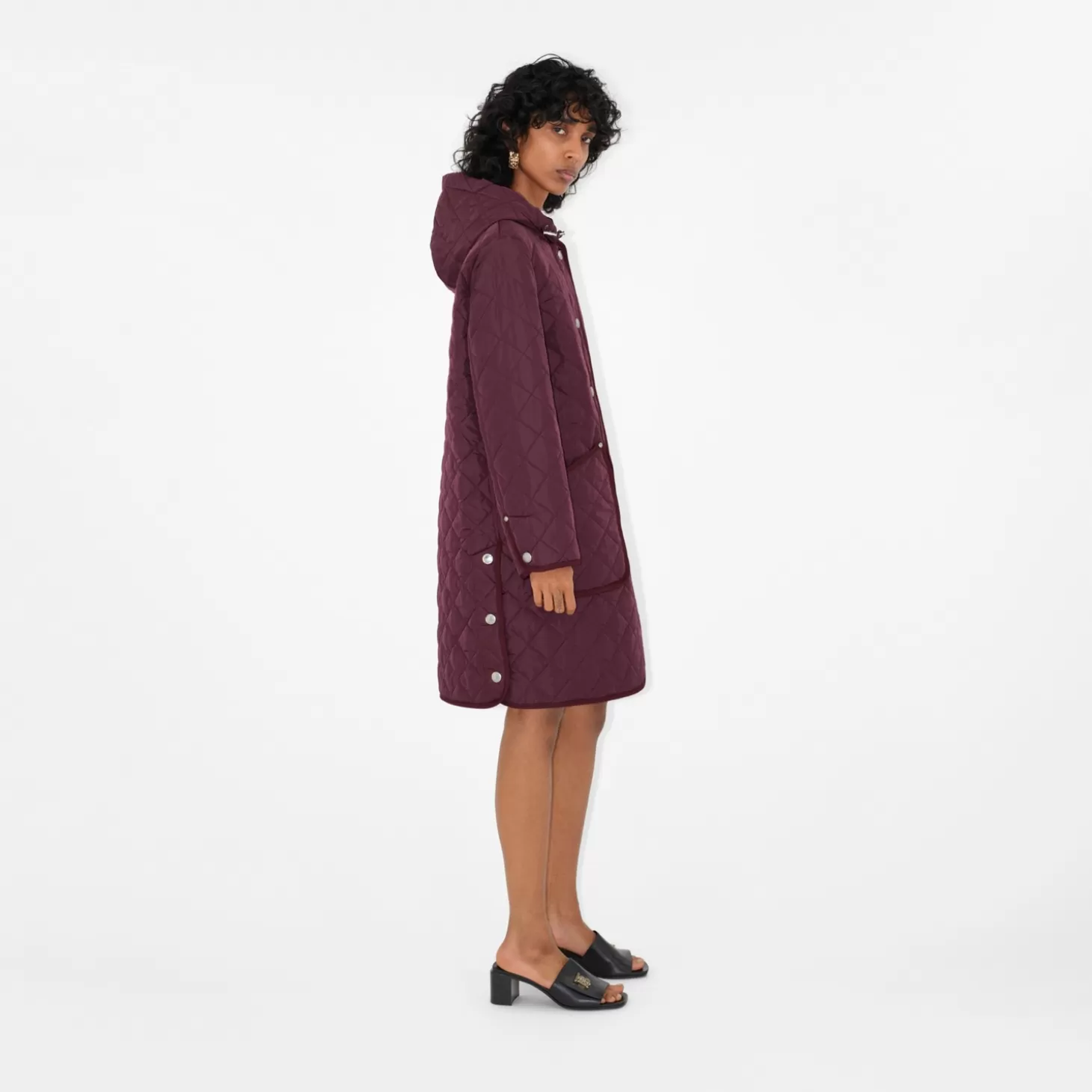 Burberry Quiltad nylonrock*Kvinnor Kaffor och jackor