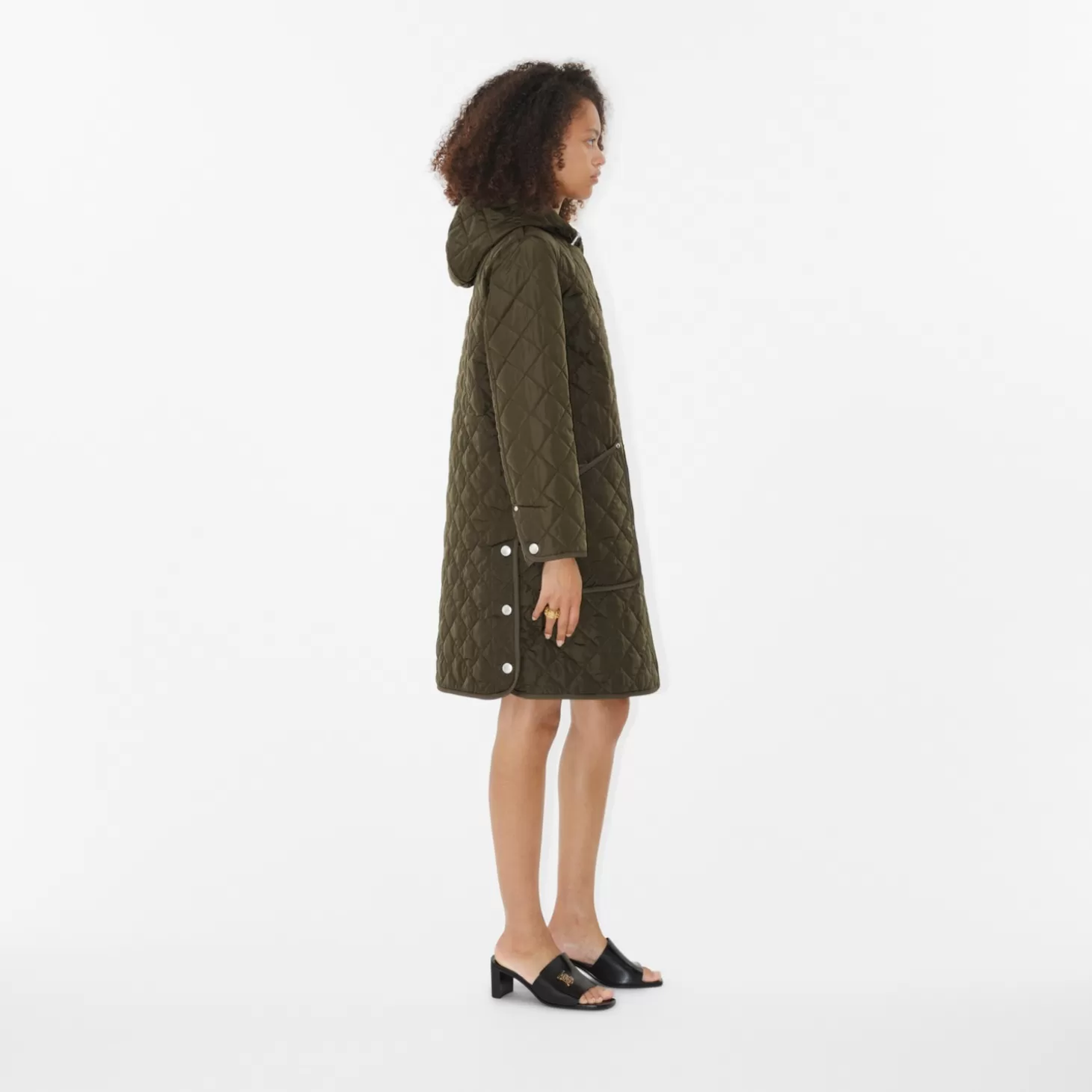Burberry Quiltad nylonrock*Kvinnor Kaffor och jackor