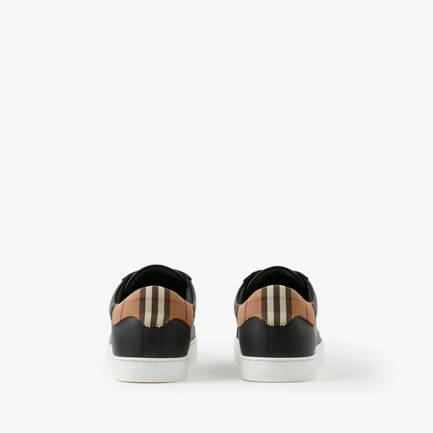 Burberry Sneakers i läder, mocka och vintage rutig bomull*Män Sneakers