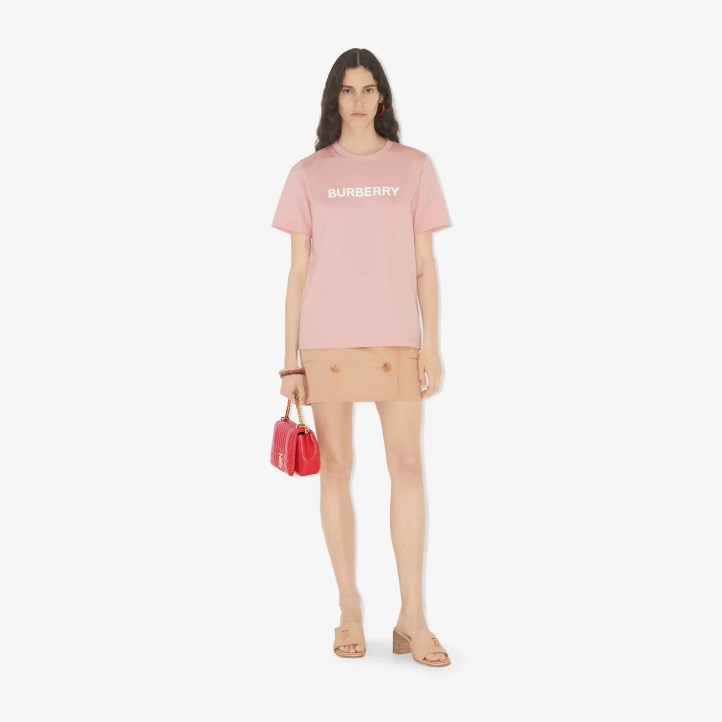 Burberry T-shirt i bomull med logotyptryck*Kvinnor T-shirts
